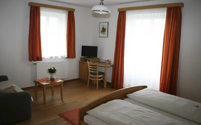 Sauer Gaste Und Vitalhaus