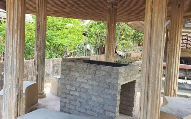 Redzwan's Beach Resort by OYO Rooms