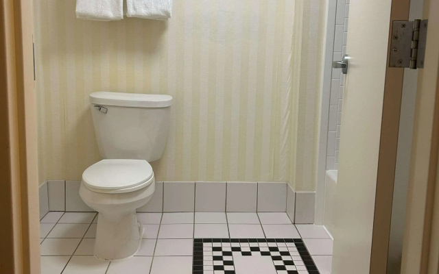 Country Inn & Suites by Radisson, Fayetteville I-95, NC