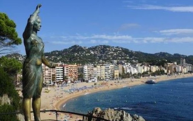 106175 - Apartment in Lloret de Mar