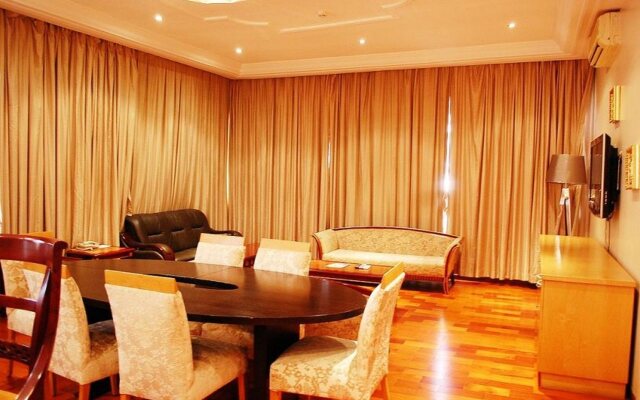 Owu Crown Hotel Ibadan