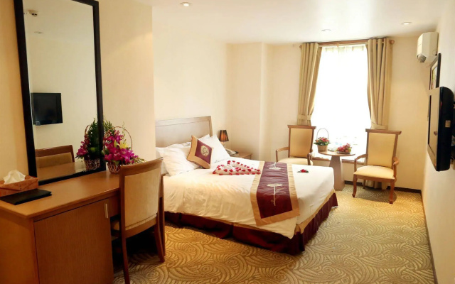 Lenid De Ho Guom Hotel