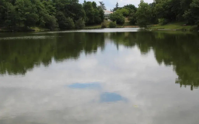 Résidence du Lac-MONFLANQUIN Appartement Piscine Chauffée