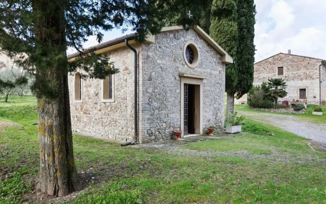 Traditional Holiday Home in Chianni With Swimming Pool