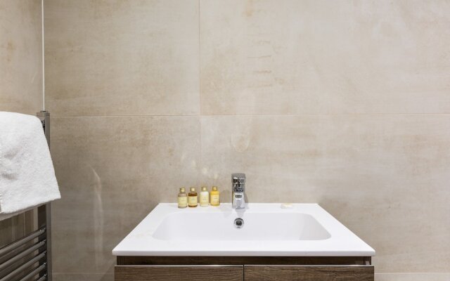 Studio Apartment Near Victoria Station