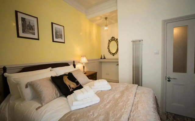 East Walls Hotel