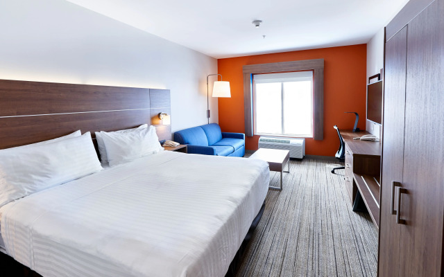 Holiday Inn Express Hotel & Suites Airport Dieppe by IHG