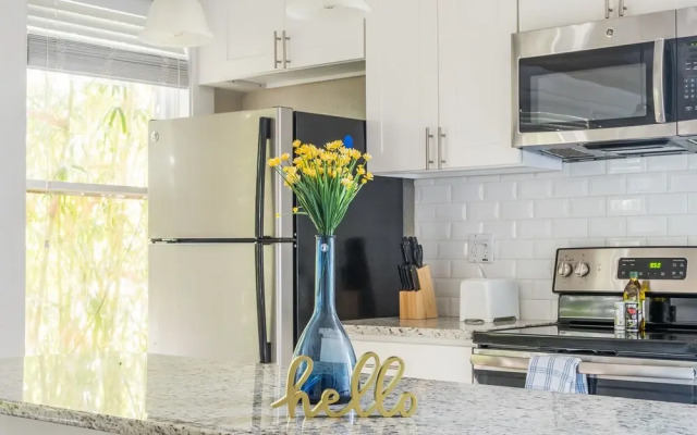 Downtown View Apartments with Parking