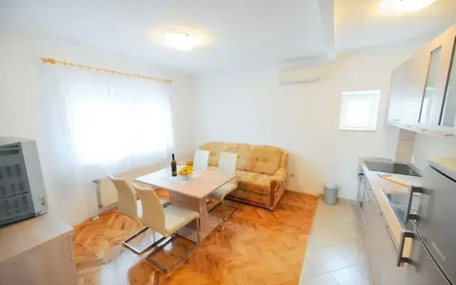 Apartments Jurišić
