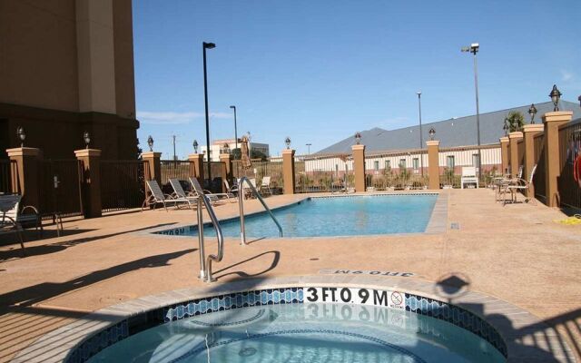 Hampton Inn & Suites Brenham