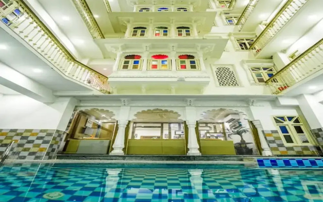 Royal Rafahiya - A Rooftop Lake View Hotel Near Lake Pichola