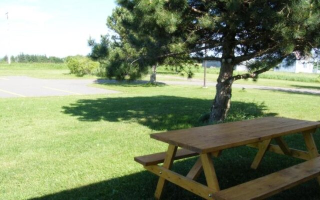 Cavendish Memotree Resort