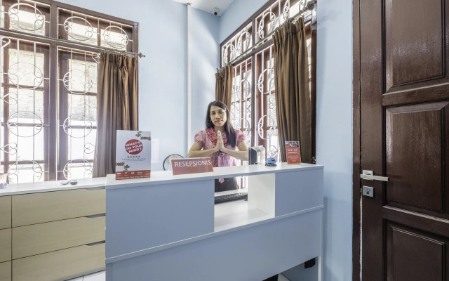 Super OYO 1568 Stasiun Ka Cirebon Guest House