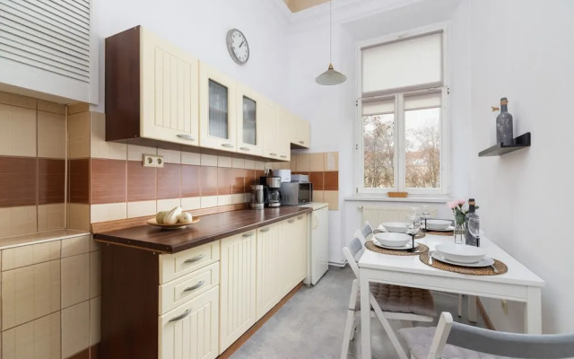 Podwale Apartment UJ Cracow by Renters