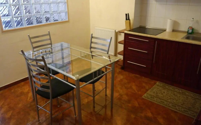 Main Market Square Apartments