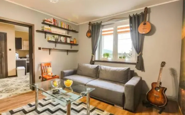 Apartament Folkowy Wujek pod Gromadzyniem