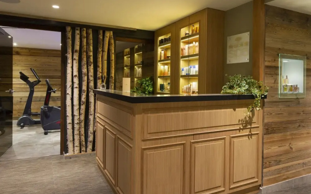 Ours Blanc Hotel & Spa