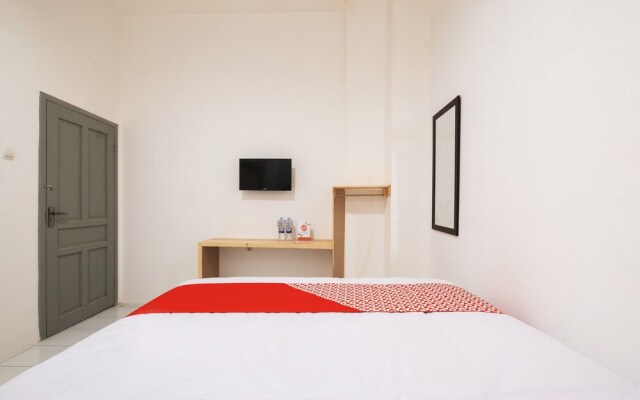 Griya Aneka by OYO Rooms