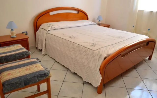 Al025a in Alcamo With 3 Bedrooms and 1 Bathrooms