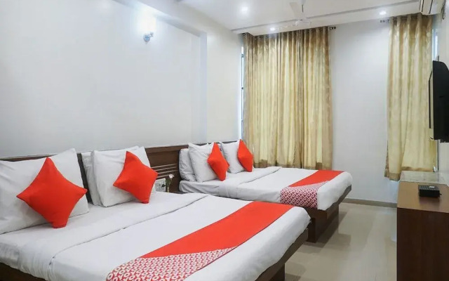 OYO 16354 Hotel Sai Srushti