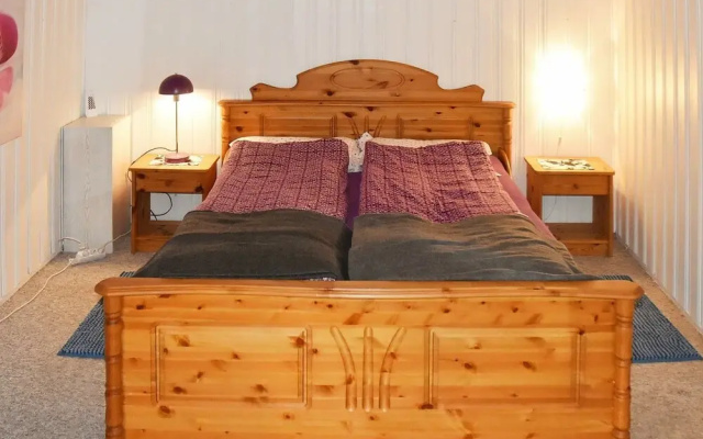 6 Person Holiday Home in Sæbø