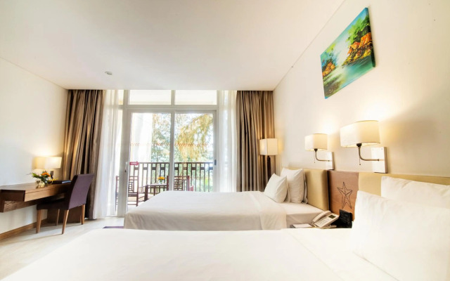 Sandy Beach Non Nuoc Resort