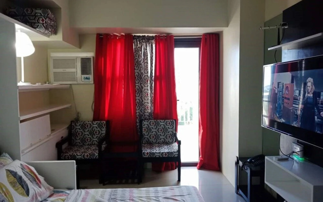 Coleen's Bedsit at Horizons 101
