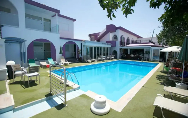 Neptune Hotel Apartments