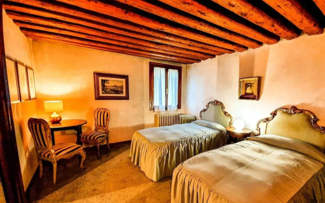 Villa Foscolo  Luxury Rooms & Apartments