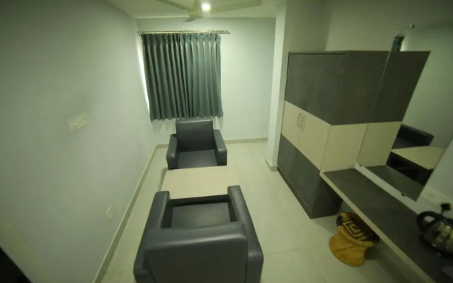 Hotel Blue Moon