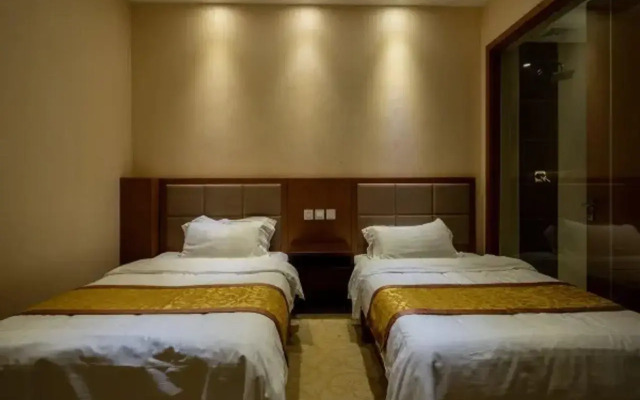 Yujia Hotel (Rongcheng Sakura Lake Sports Park)