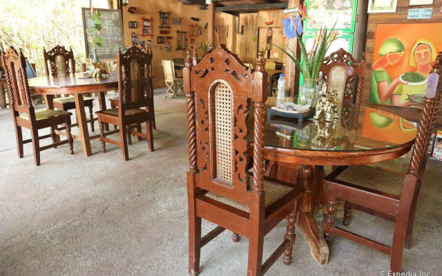Subli Guest Cabins
