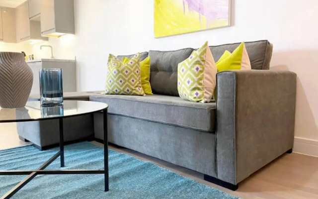 Modern Stylish 2 bedroom 2 Bath Apts.