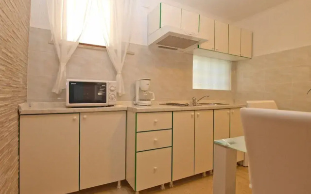 Apartment 959
