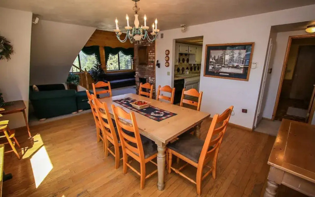 Grande Lodge 1053 by RedAwning