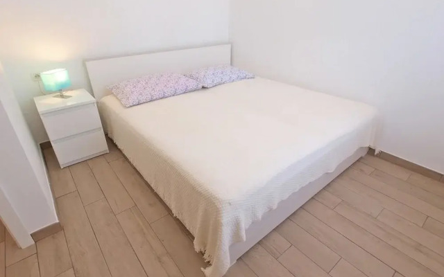 Apartment 1366