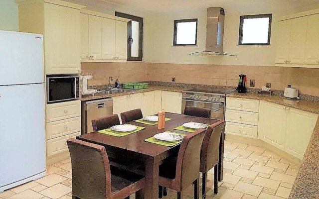 Palm Jumeirah M Villa 14