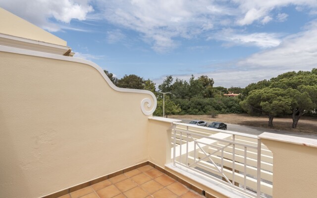 CheckinCheckout - VillaMoura with Private Pool