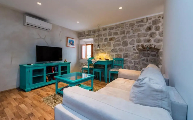 Historical City Center Apartment