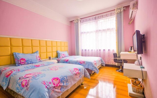 Fenghuang Joy Riverview Hotel