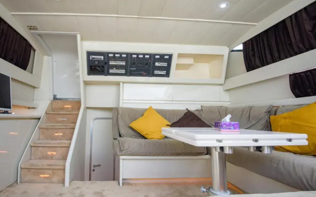 Hakuna Matata - Living a perfect life, Yacht Pershing 52