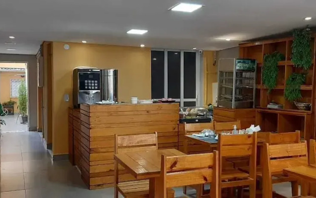 Hostel B2B