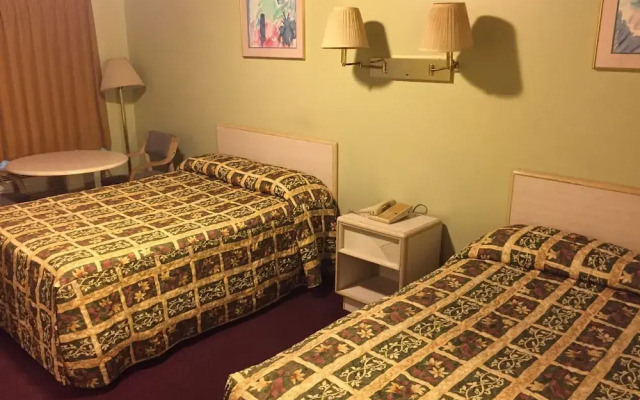 Sebring Inn