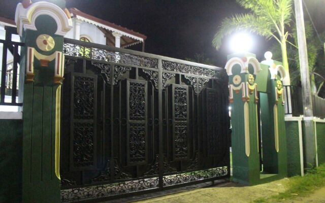 Calvin's Villa
