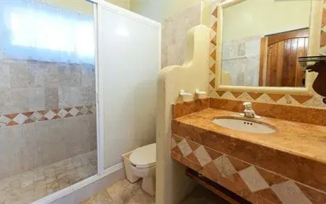 Xaguar Minutes to The Beach