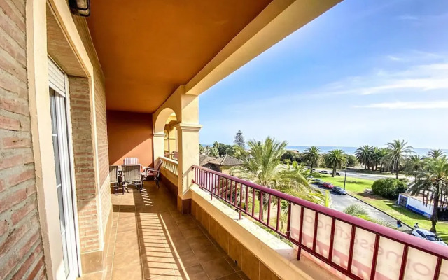 3 Bed Beach Apartment With Views Isla Canela