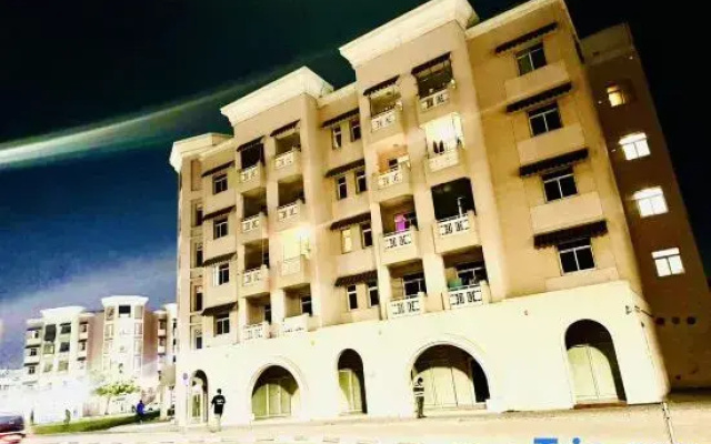 (Dubai) Lu-Inn