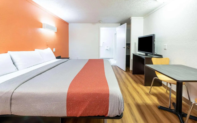 Knights Inn Mansfield