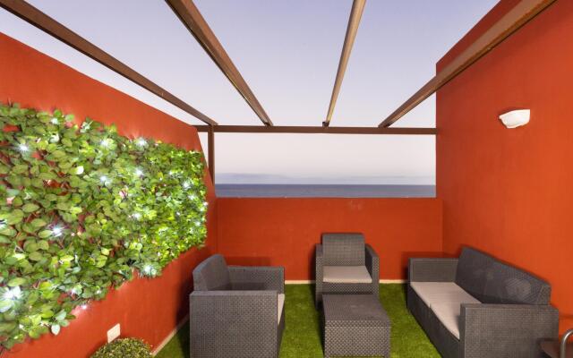 Home2Book Sea Front Duplex Terrace Pool +Wifi