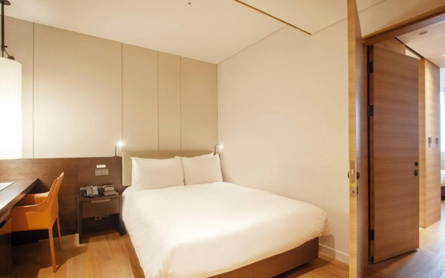 Crown Park Hotel